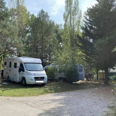 Mobil-home Confortable Avec Terrasse Au Calme - Api-1-52-915 *
