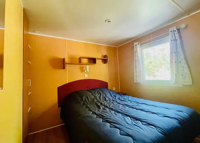 אתר קמפינג Mobil-home Confortable Avec Terrasse Au Calme - Api-1-52-915