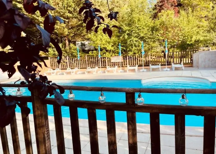 Campingplatz Mobil-home Confortable Avec Terrasse Au Calme - Api-1-52-915