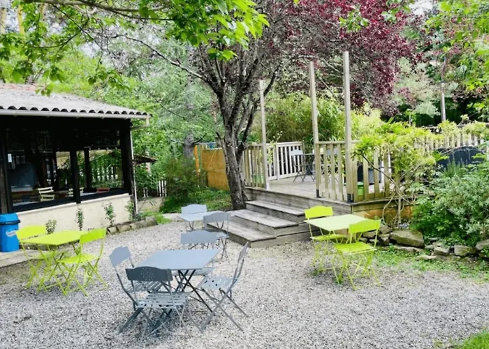 אתר קמפינג Mobil-home Confortable Avec Terrasse Au Calme - Api-1-52-915